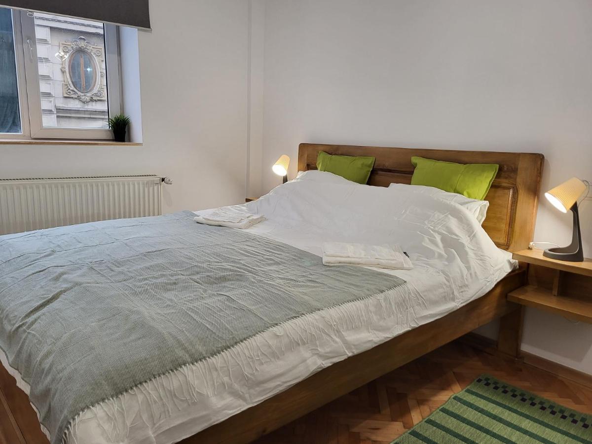Cozy Old Town Apartments - Lipscani Bucarest Extérieur photo